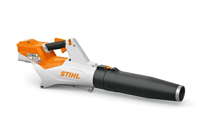 Soffiatore a batteria Stihl BGA 60 top di gamma per uso privato.