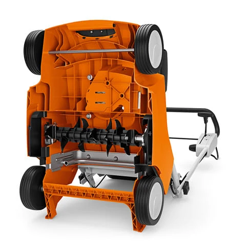 Arieggiatore a scoppio Stihl RL 540 a 7 doppie lame con motore Kohler XT675 OHV SC.