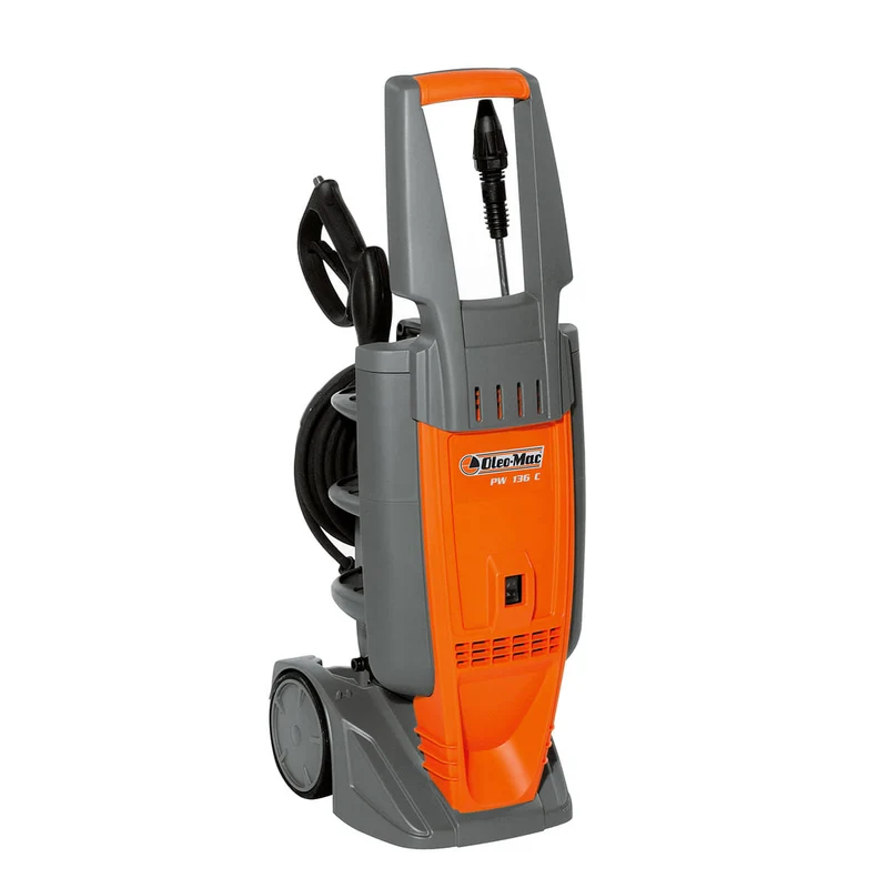 Idropulitrice elettrica ad acqua fredda OleoMac PW 136 C da 140 bar con portata da 410 L/h.