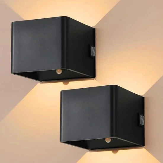 Lampada da Parete Ricaricabile con Sensore di Movimento - Caldo Bianco - 200LM - Ricaricabile via USB - Per Scale, Salotto, Corridoio - Nero - 2 Pezzi Lampada da Parete Ricaricabile