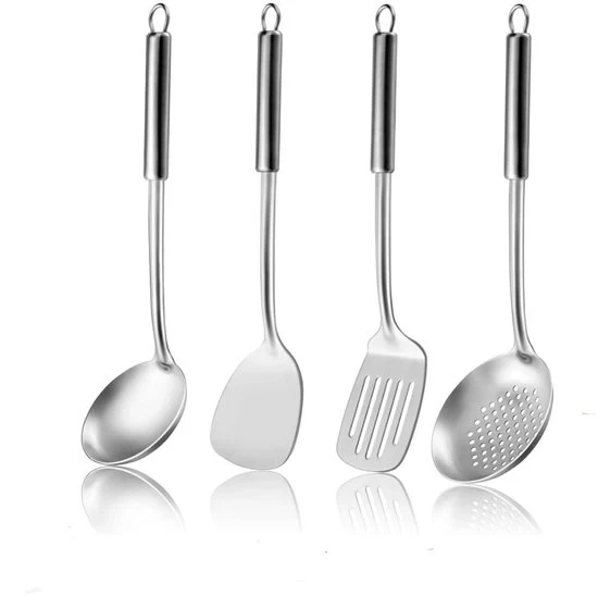 Set di cottura in acciaio inossidabile con set di cucchiai e set di ciotole con lunga maniglia.