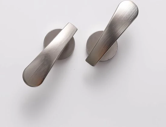 Due maniglioni per tende Maniglioni per tende da parete Maniglioni per tende in acciaio Maniglioni per tende classici Maniglione da parete Maniglione per tenda Accessori per tende - argento