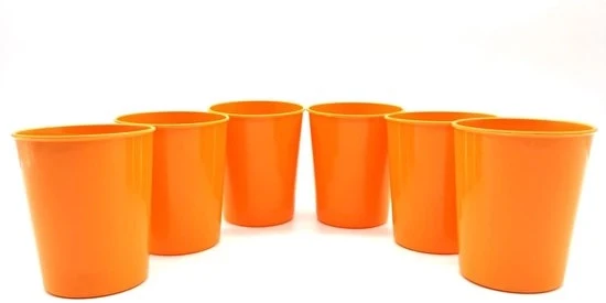 Set di accessori in plastica da 6 pezzi - colore arancione
